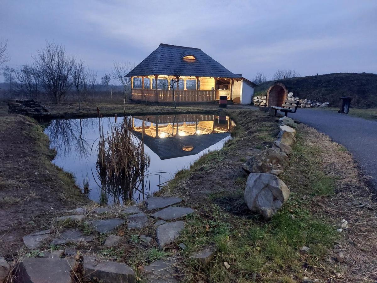 Green Garden Resort Cicirlau 외부 사진