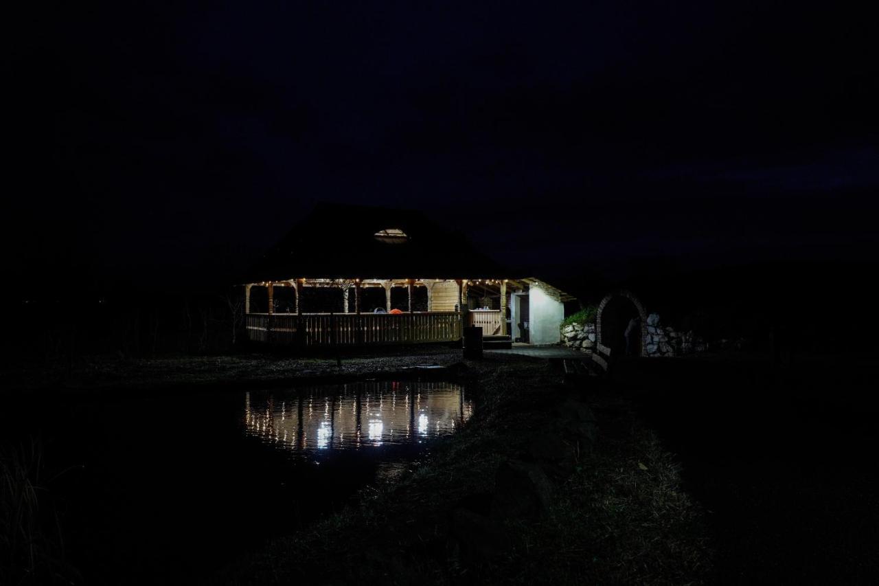 Green Garden Resort Cicirlau 외부 사진