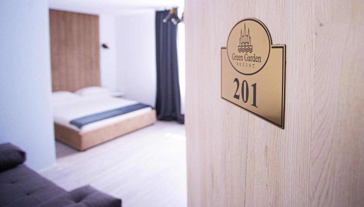 Green Garden Resort Cicirlau 외부 사진