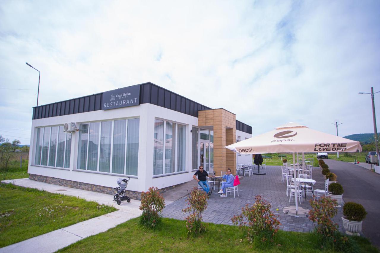 Green Garden Resort Cicirlau 외부 사진
