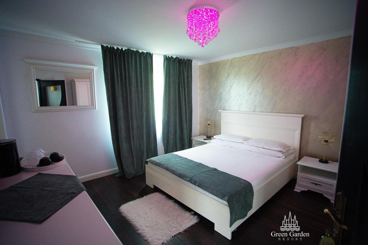 Green Garden Resort Cicirlau 외부 사진